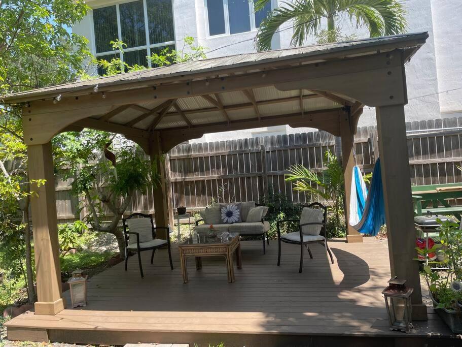 Private Room In The Heart Of Calle Ocho Miami Exterior foto